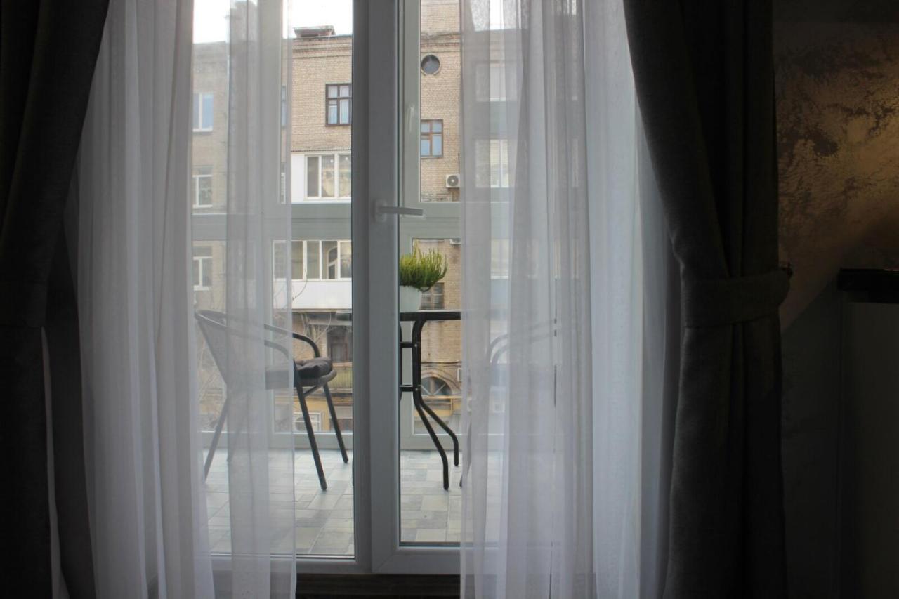 New Luxury Apartment In The Center On Konstitution Square คาร์คิฟ ภายนอก รูปภาพ